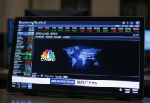 สรุปข่าวเศรษฐกิจโลก: Bloomberg, CNBC, Reuters รายงานสถานการณ์ล่าสุด ต้นเดือนมีนาคม 2569